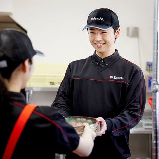 商品受け取りの様子